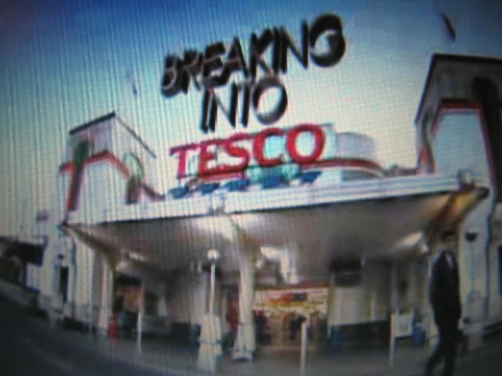 Breaking Into Tesco ne zaman